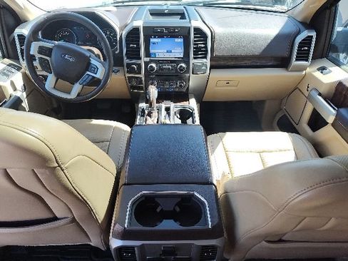 Used 2018 Ford F150 Lariat w/ Equipment Group 502A Luxury AWD/4WD image 19
