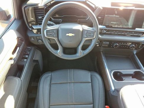 Used 2025 Chevrolet Silverado 3500 High Country image 12