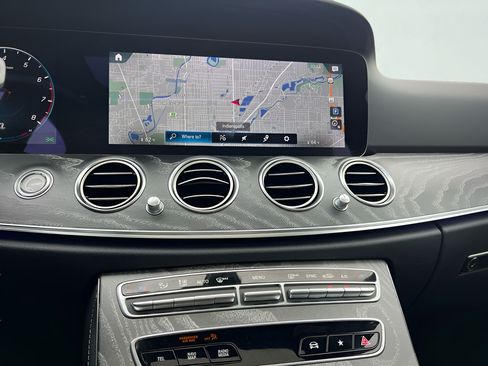 Used 2021 Mercedes-Benz E 350 4MATIC Sedan image 52