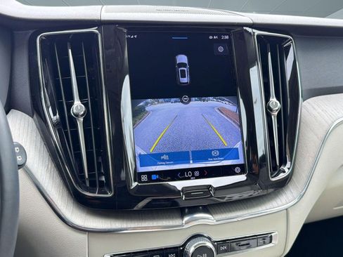 Used 2023 Volvo XC60 B5 Plus w/ Protection Package Premier image 26