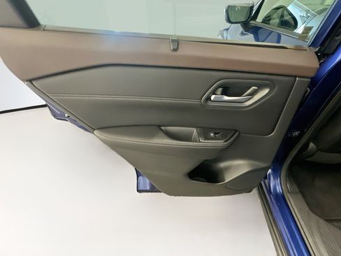 Used 2023 Nissan Rogue SV w/ SV Premium B Package AWD/4WD image 27