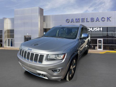 Used 2014 Jeep Grand Cherokee Overland w/ Trailer Tow Group IV RWD image 2