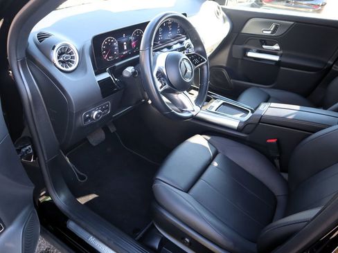 Certified 2025 Mercedes-Benz GLA 250 image 13