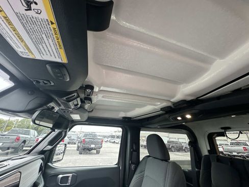 Certified 2024 Jeep Wrangler Sport S image 27