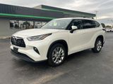 Used 2021 Toyota Highlander Limited image 2