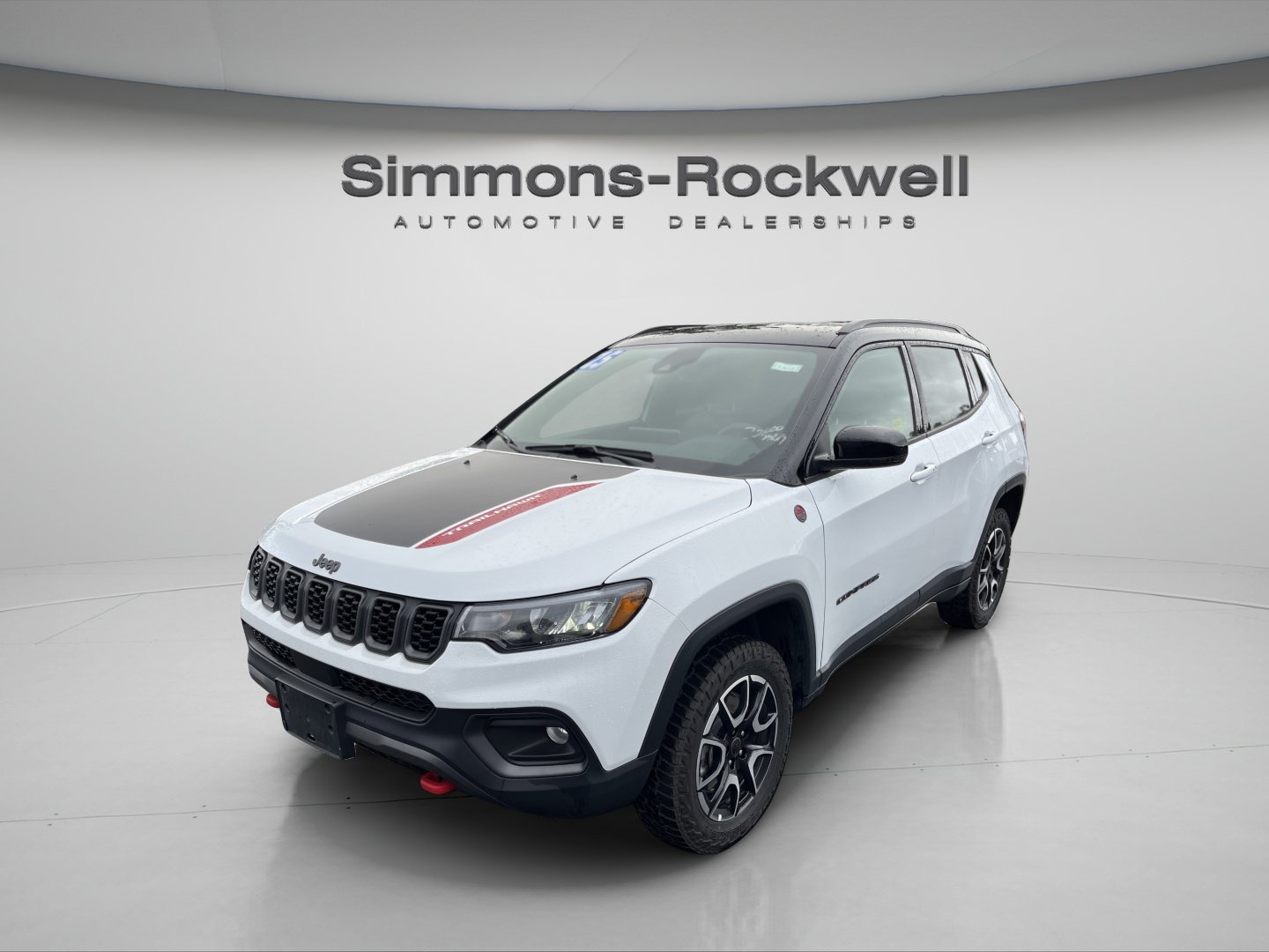 Used 2025 Jeep Compass Trailhawk AWD/4WD image 1