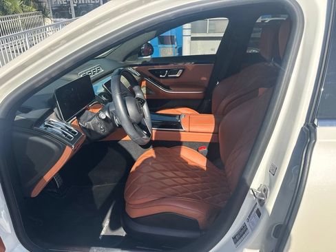 Used 2023 Mercedes-Benz S 580 4MATIC Sedan image 11