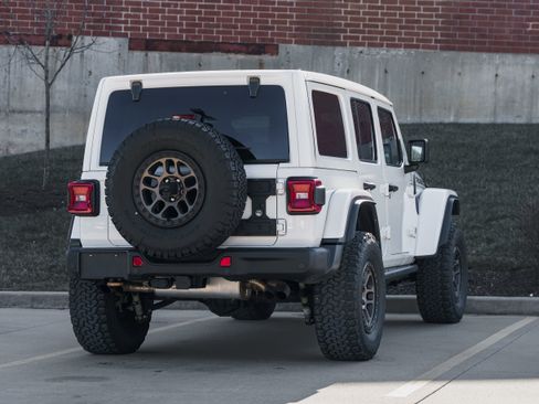 Used 2022 Jeep Wrangler Unlimited Rubicon w/ Xtreme Recon 35" Tire Package image 4