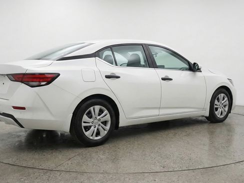 Used 2025 Nissan Sentra S FWD image 9