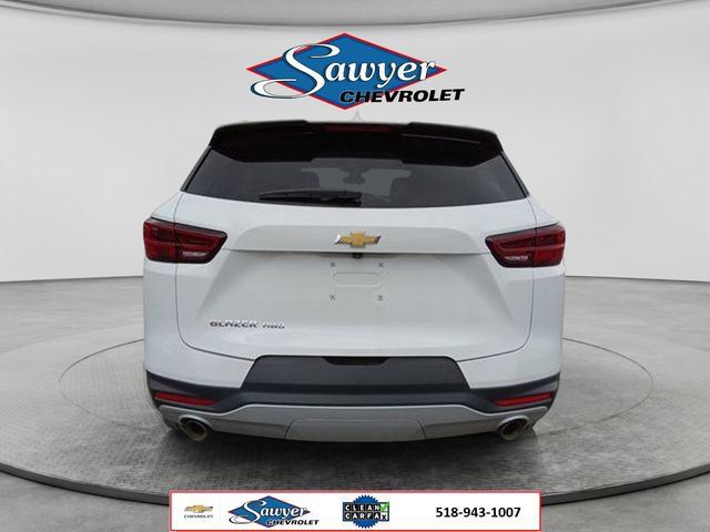 Used 2024 Chevrolet Blazer LT w/ Convenience Package AWD/4WD image 4