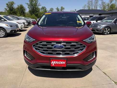 Used 2019 Ford Edge SEL w/ Equipment Group 201A FWD image 2