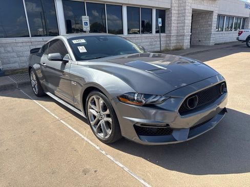 Used 2022 Ford Mustang GT Premium w/ Equipment Group 401A RWD image 4