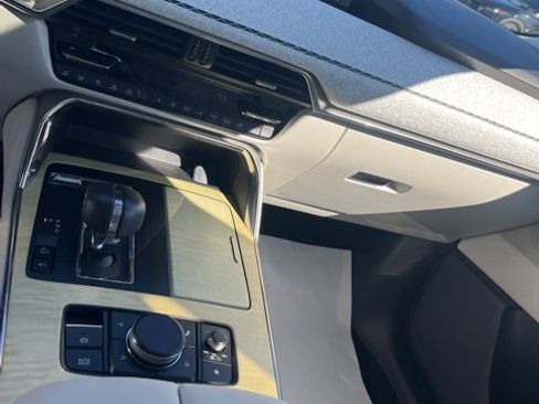 Used 2024 MAZDA CX-90 3.3 Turbo S w/ Premium Plus image 16