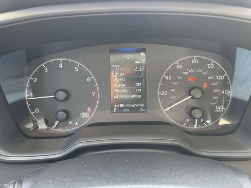 Used 2025 Toyota Corolla LE image 24