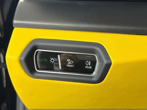 Used 2024 Lamborghini Urus S AWD/4WD image 25