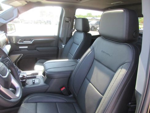 New 2026 GMC Sierra 1500 Denali AWD/4WD image 13