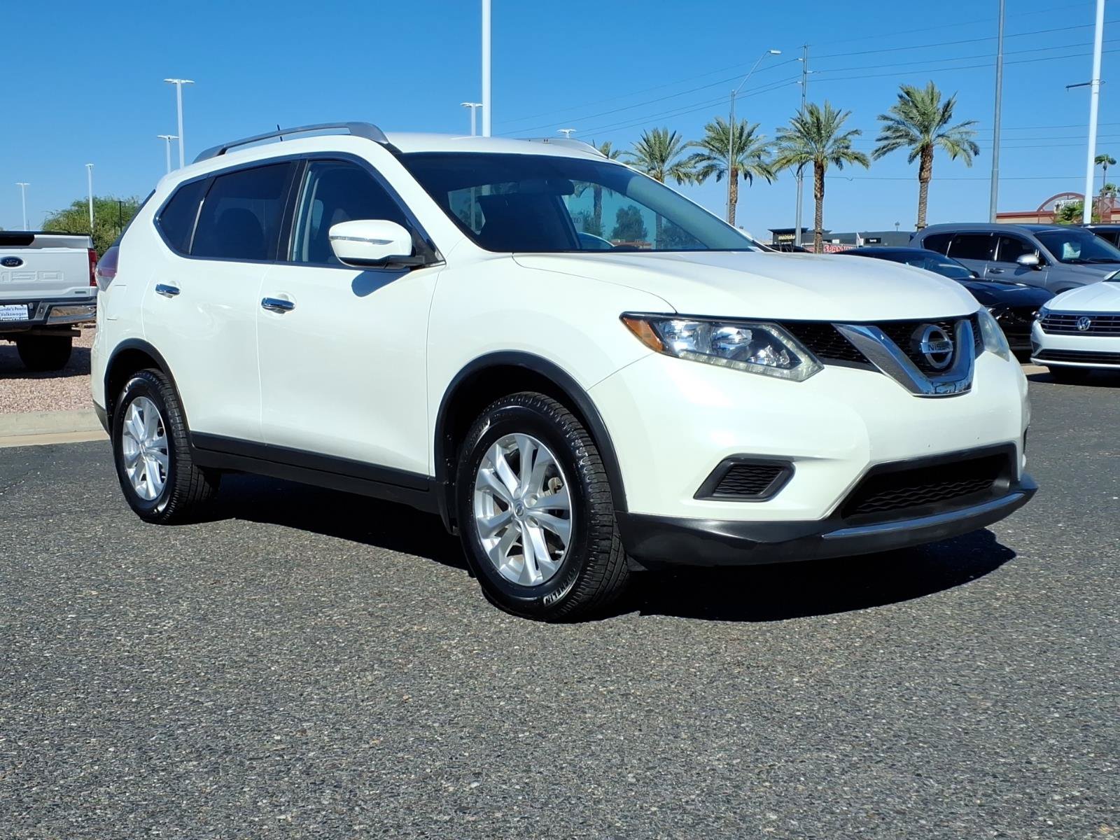 Used 2015 Nissan Rogue SV AWD/4WD image 1
