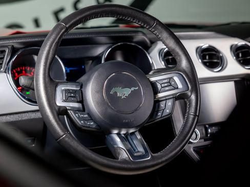 Used 2017 Ford Mustang GT Premium RWD image 34
