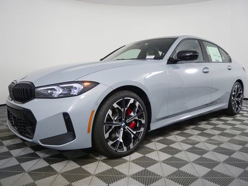 New 2026 BMW 330i Sedan w/ M Sport Package image 7