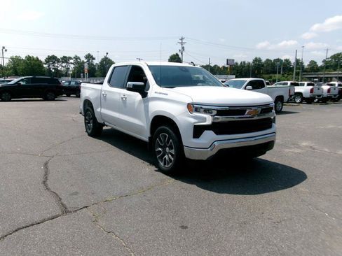 Used 2023 Chevrolet Silverado 1500 LT AWD/4WD image 4