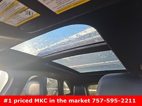 Used 2017 Lincoln MKC Reserve image 12