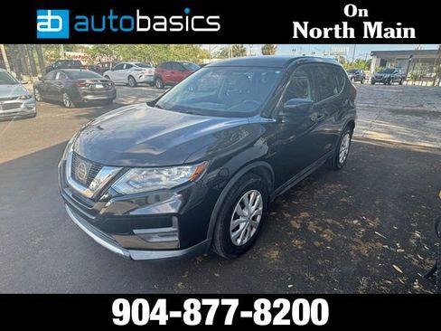 Used 2017 Nissan Rogue S image 1