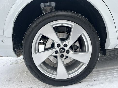 Certified 2025 Audi Q5 Premium Plus w/ Premium Plus image 30