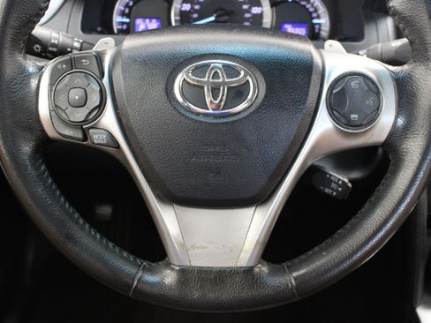 Used 2012 Toyota Camry SE FWD image 23