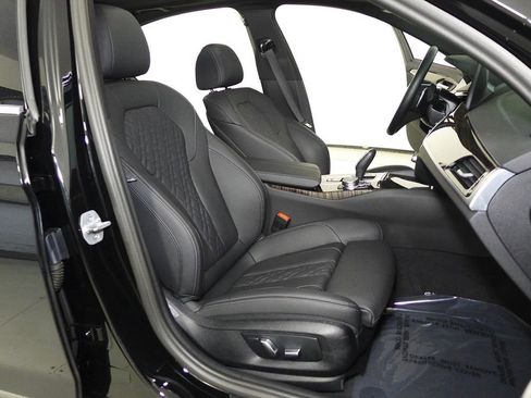 Used 2023 BMW 530i w/ Convenience Package RWD image 19