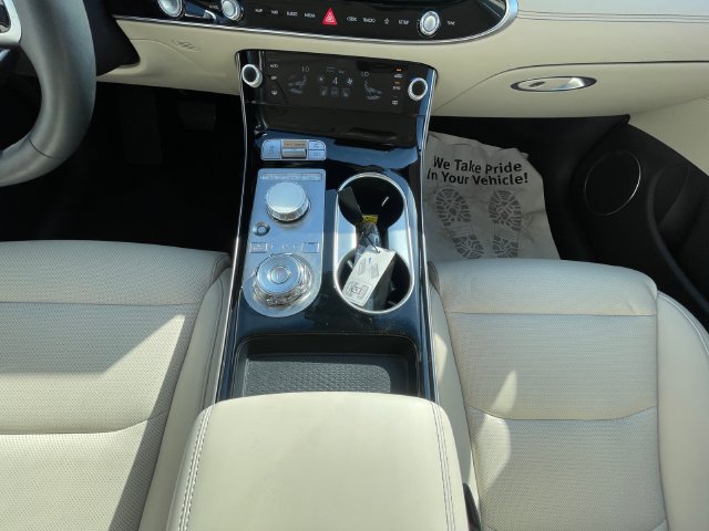 Used 2026 Genesis GV70 2.5T AWD/4WD image 8