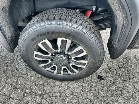 New 2026 GMC Sierra 2500 Denali Ultimate w/ Max Trailering Package image 12