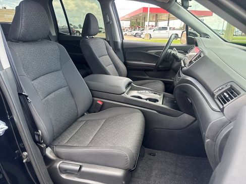 Used 2024 Honda Ridgeline Sport image 11
