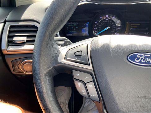 Used 2019 Ford Fusion SE FWD image 23