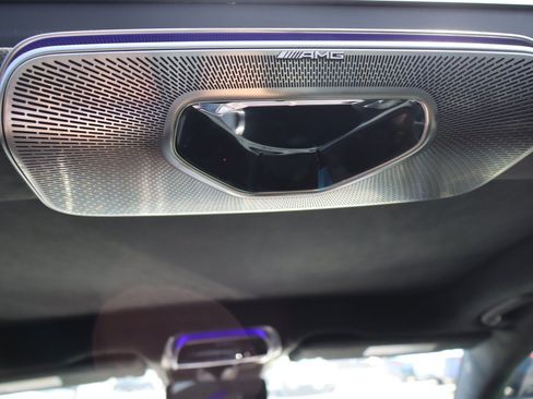 Used 2024 Mercedes-Benz S 63 AMG S w/ Carbon Fiber Exterior Package image 17