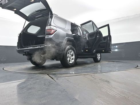 Used 2019 Toyota 4Runner SR5 Premium image 51