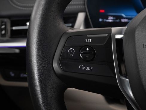 Used 2025 BMW X1 xDrive28i image 19