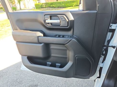 Certified 2022 Chevrolet Silverado 1500 Custom RWD image 18