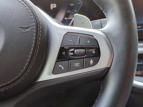 Used 2025 BMW X7 M60i image 26