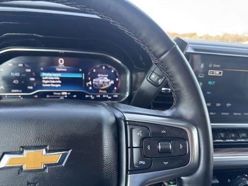 Used 2025 Chevrolet Silverado 2500 LT w/ Convenience Package image 20