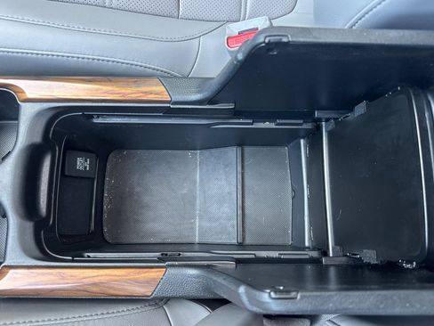 Used 2021 Honda CR-V Touring image 32