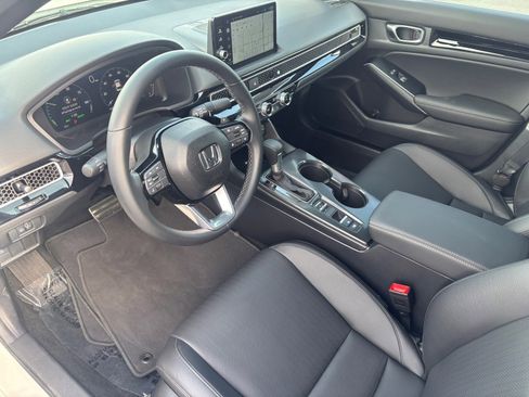 Used 2025 Honda Civic Sport image 17