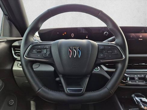 Certified 2024 Buick Envista Sport Touring w/ Convenience I Package FWD image 12