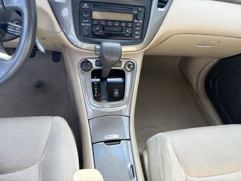 Used 2002 Toyota Highlander 4WD V6 image 13