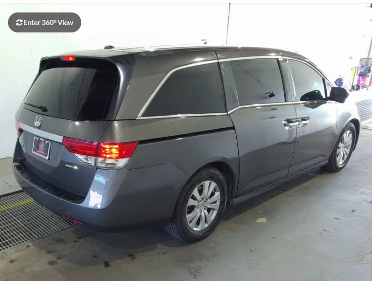 Used 2016 Honda Odyssey SE image 2