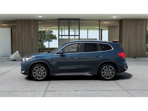 New 2026 BMW X1 xDrive28i w/ Convenience Package AWD/4WD image 4