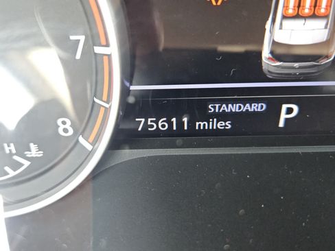 Used 2023 Nissan Rogue SV FWD image 15
