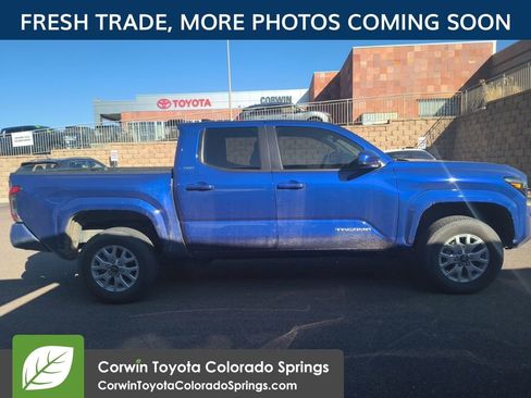 Used 2025 Toyota Tacoma SR5 image 2