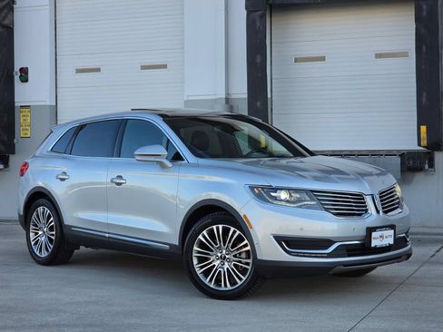 Used 2016 Lincoln MKX Reserve w/ Technology Package FWD image 1