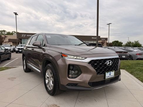 Used 2019 Hyundai Santa Fe SE AWD/4WD image 7
