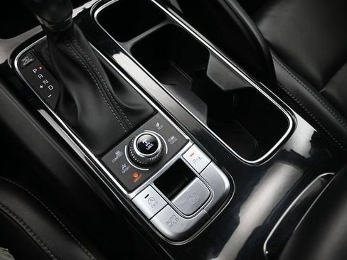 Used 2025 Kia Telluride S AWD/4WD image 10